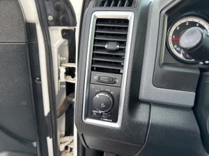 2017 RAM 1500 SLT Quad Cab 4x4 6&#39;4&#39; Box