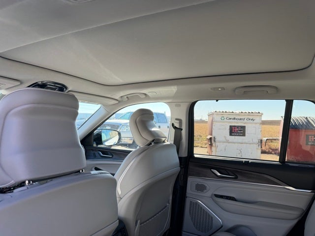 2023 Jeep Grand Cherokee Overland