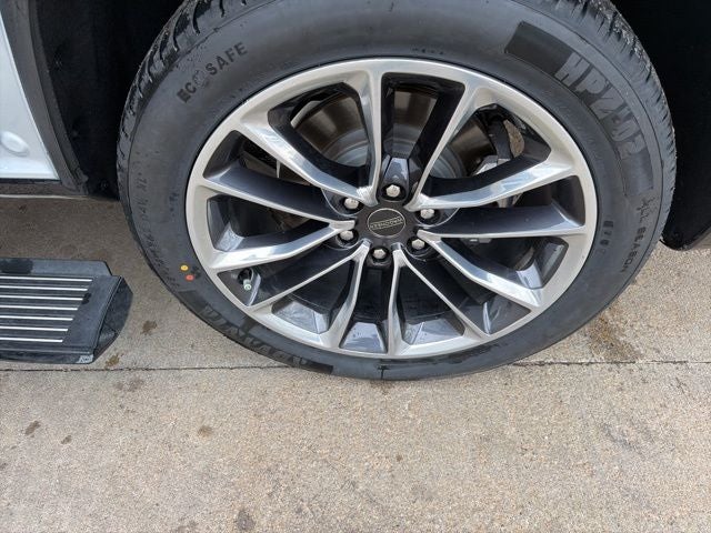 2023 Jeep Wagoneer Series III