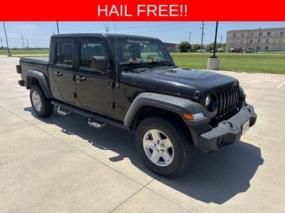 2020 Jeep Gladiator Sport