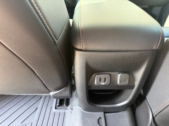 2022 GMC Canyon AT4 w/Leather