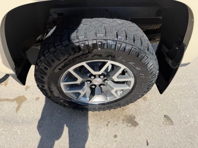 2022 GMC Canyon AT4 w/Leather