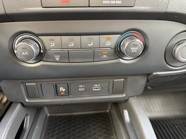 2022 Nissan Frontier S