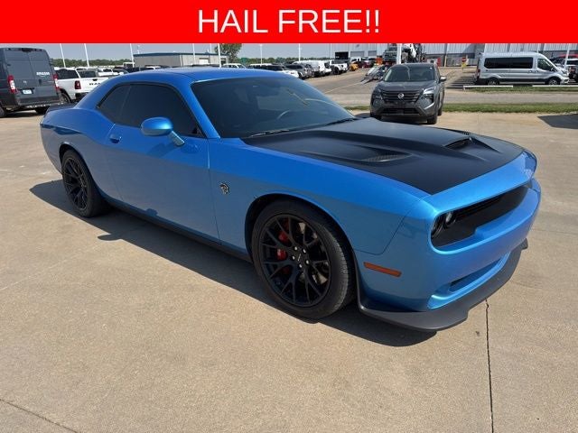 2016 Dodge Challenger SRT Hellcat's photo