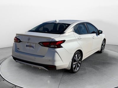 2021 Nissan Versa 1.6 SR