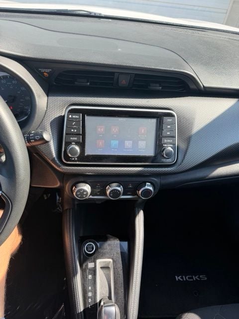 2019 Nissan Kicks S