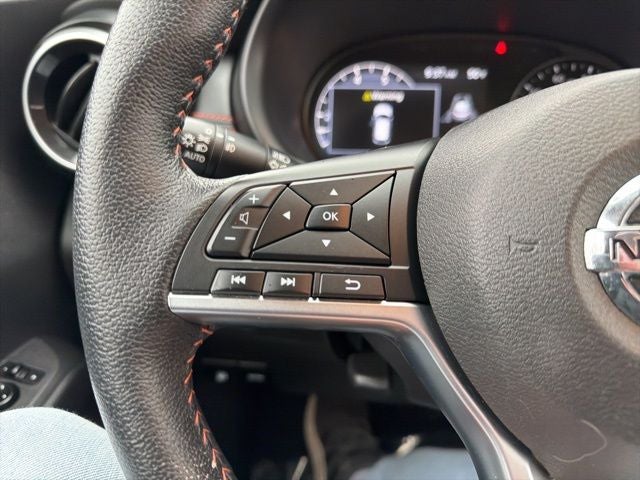 2021 Nissan Kicks SR