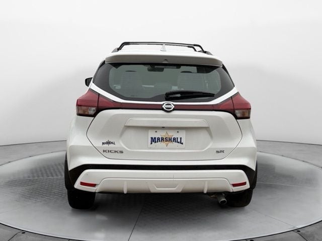 2021 Nissan Kicks SR