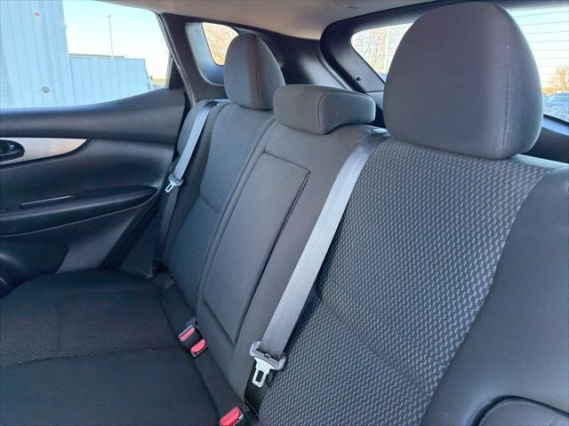 2022 Nissan Rogue Sport S