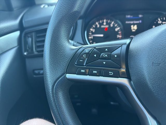 2022 Nissan Rogue Sport S