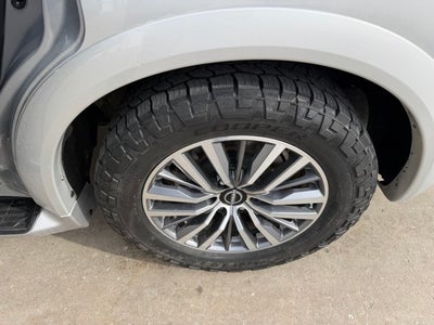 2022 Nissan Armada SL