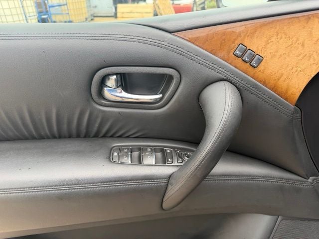 2014 INFINITI QX80 Base