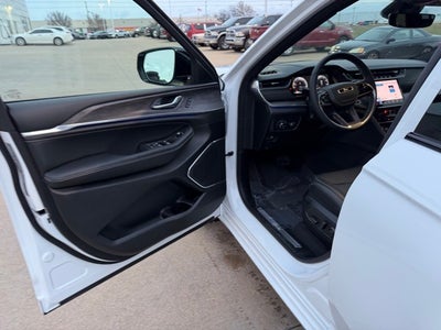 2025 Jeep Grand Cherokee GRAND CHEROKEE OVERLAND 4X4