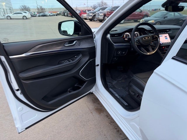 2025 Jeep Grand Cherokee GRAND CHEROKEE OVERLAND 4X4