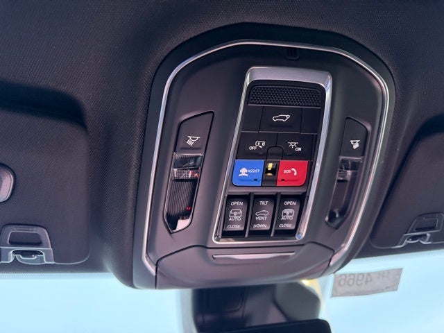 2025 Jeep Grand Cherokee GRAND CHEROKEE OVERLAND 4X4