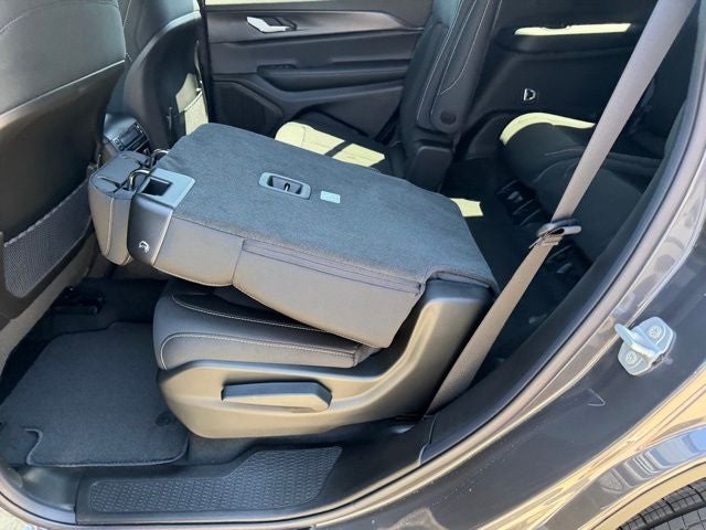 2026 Jeep Grand Cherokee GRAND CHEROKEE L LAREDO X 4X4