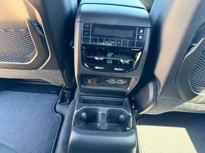 2026 Jeep Grand Cherokee GRAND CHEROKEE L LAREDO X 4X4