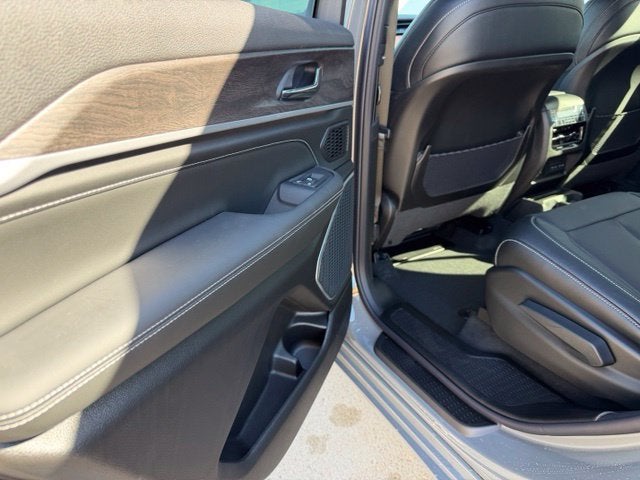 2027 Jeep Grand Cherokee GRAND CHEROKEE L LIMITED RESERVE 4X4
