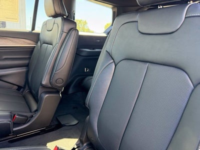2027 Jeep Grand Cherokee GRAND CHEROKEE L LIMITED RESERVE 4X4