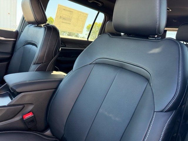 2027 Jeep Grand Cherokee GRAND CHEROKEE L LIMITED RESERVE 4X4