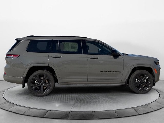2027 Jeep Grand Cherokee GRAND CHEROKEE L LIMITED RESERVE 4X4