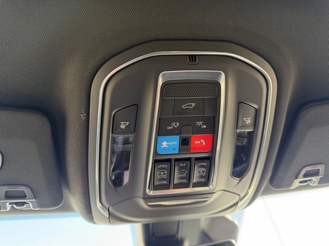 2026 Jeep Grand Cherokee GRAND CHEROKEE L LIMITED RESERVE 4X4