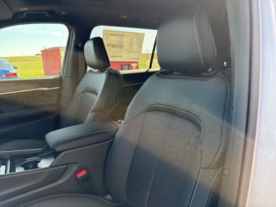 2026 Jeep Grand Cherokee GRAND CHEROKEE L LIMITED RESERVE 4X4