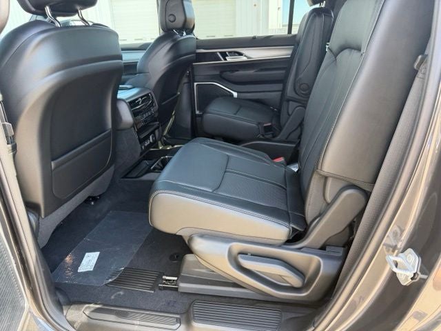 2026 Jeep Grand Wagoneer GRAND WAGONEER LIMITED ALTITUDE 4X4