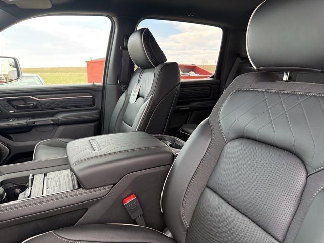 2026 RAM 1500 RAM 1500 LIMITED CREW CAB 4X4 5'7' BOX