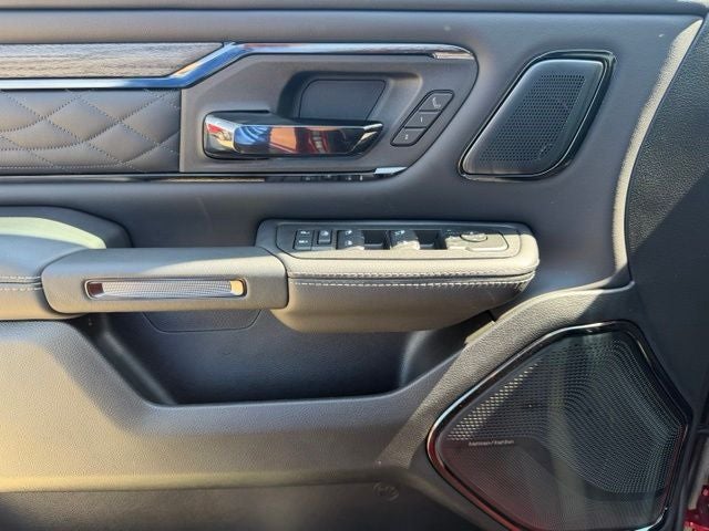 2027 RAM 1500 RAM 1500 LIMITED CREW CAB 4X4 5'7' BOX