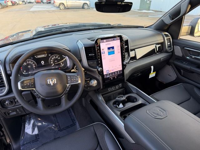 2026 RAM 1500 RAM 1500 LARAMIE CREW CAB 4X4 5'7' BOX