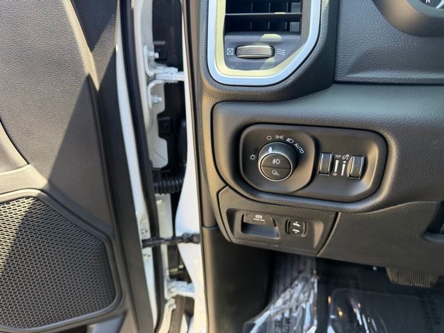 2026 RAM 1500 RAM 1500 BIG HORN CREW CAB 4X4 6'4' BOX