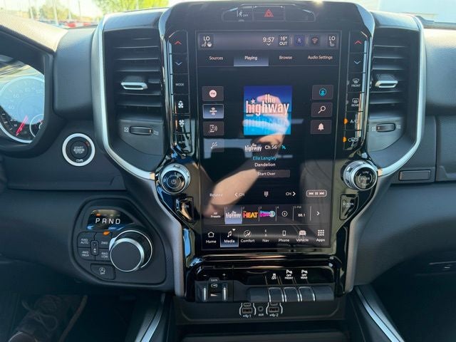 2026 RAM 1500 RAM 1500 BIG HORN CREW CAB 4X4 6'4' BOX