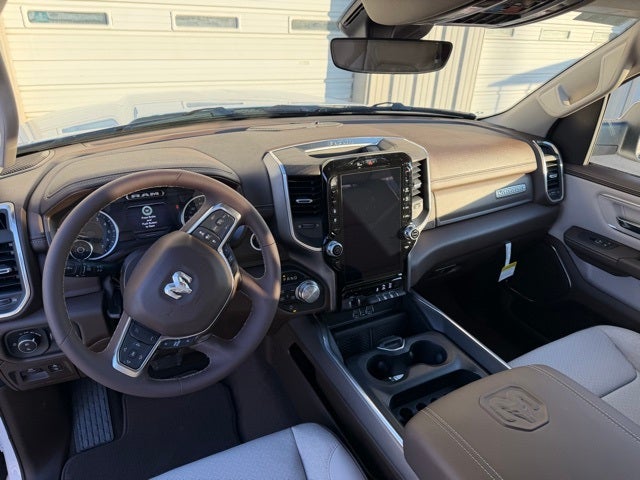 2026 RAM 1500 RAM 1500 LARAMIE CREW CAB 4X4 6'4' BOX