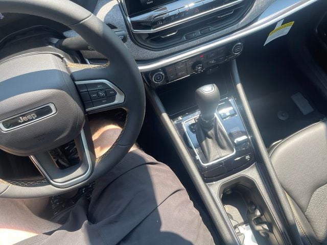 2026 Jeep Compass 85th Anniversary - Photo 26