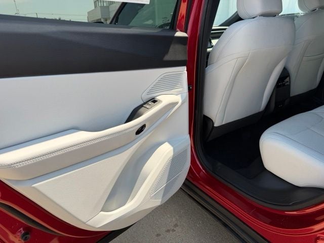2026 Jeep Cherokee Laredo - Photo 11