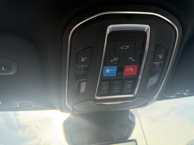 2026 Jeep Cherokee CHEROKEE OVERLAND 4X4