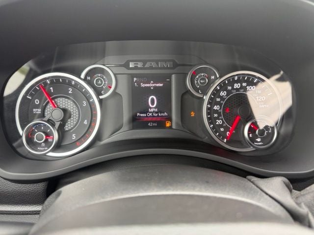 2026 RAM 3500 RAM 3500 BIG HORN CREW CAB 4X4 6'4' BOX