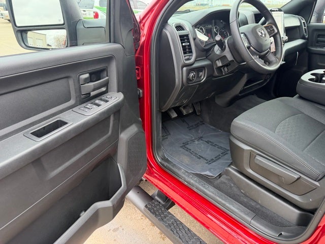 2026 RAM 2500 RAM 2500 TRADESMAN CREW CAB 4X4 6'4' BOX