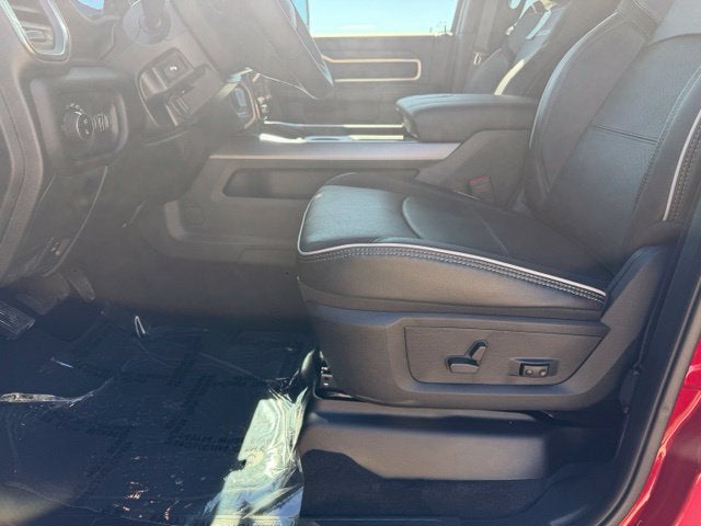2027 RAM 2500 RAM 2500 LARAMIE CREW CAB 4X4 6'4' BOX