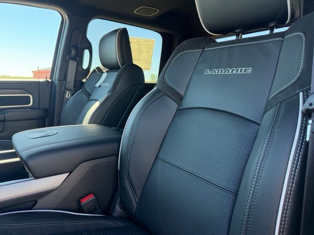 2027 RAM 2500 RAM 2500 LARAMIE CREW CAB 4X4 6'4' BOX
