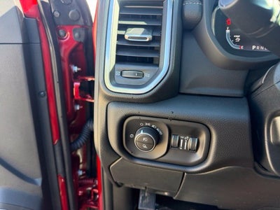 2027 RAM 2500 RAM 2500 LARAMIE CREW CAB 4X4 6'4' BOX