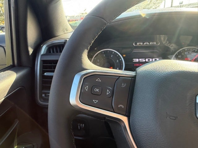 2026 RAM 3500 RAM 3500 TRADESMAN CREW CAB 4X4 8' BOX