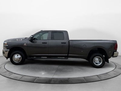 2026 RAM 3500 RAM 3500 TRADESMAN CREW CAB 4X4 8' BOX