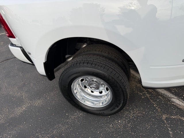 2026 RAM 3500 RAM 3500 LARAMIE CREW CAB 4X4 8' BOX