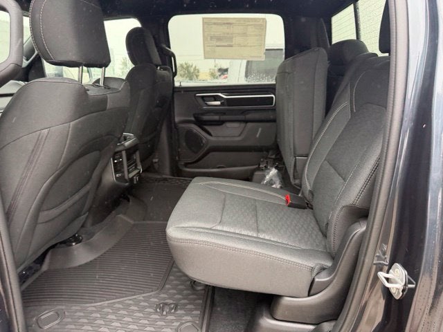 2027 RAM 1500 RAM 1500 BIG HORN CREW CAB 4X4 5'7' BOX