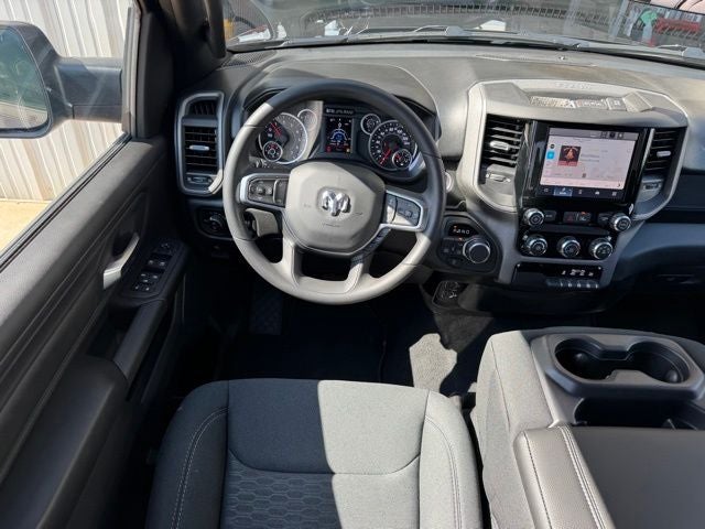 2026 RAM 1500 RAM 1500 EXPRESS CREW CAB 4X4 5'7' BOX