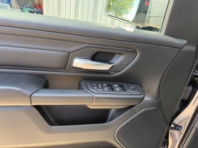 2026 RAM 1500 RAM 1500 EXPRESS CREW CAB 4X4 5'7' BOX