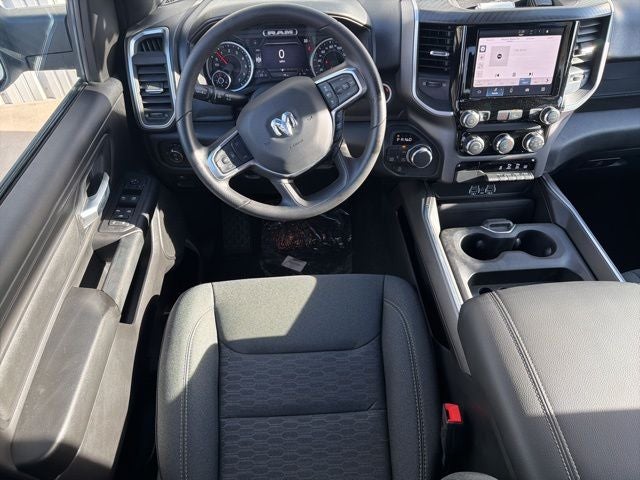 2026 RAM 1500 RAM 1500 EXPRESS CREW CAB 4X4 5'7' BOX