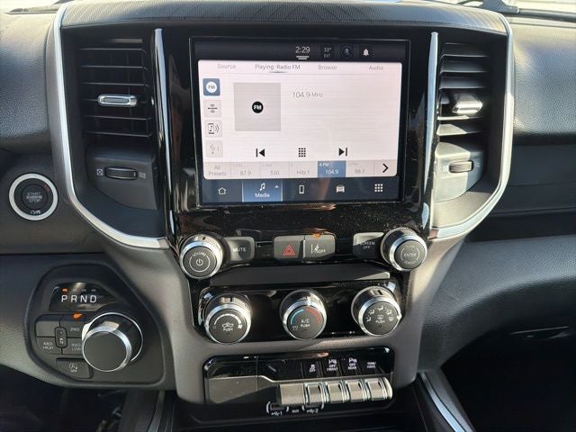 2026 RAM 1500 RAM 1500 EXPRESS CREW CAB 4X4 5'7' BOX